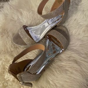 Girls Badgley Mischka Sandals